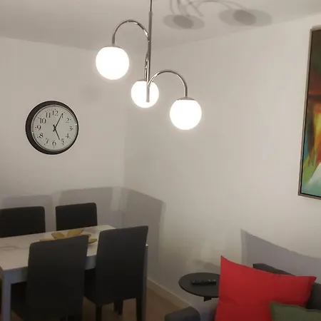 Apartman River View Tmb Station House